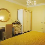 Casa vacanze Comfortable Lower Level In With Private Pool Montelabbate