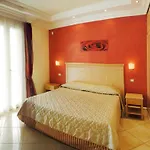 Casa vacanze Comfortable Lower Level In With Private Pool Montelabbate