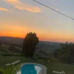 Comfortable Lower Level In With Private Pool Casa vacanze