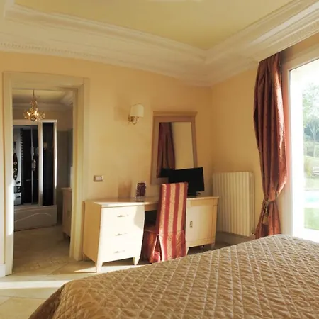 펜션 Comfortable Lower Level In With Private Pool
