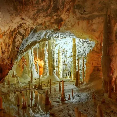 Comfortable Lower Level In With Private Pool * Montelabbate