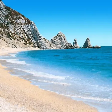 Vakantiehuis Comfortable Lower Level In With Private Pool *