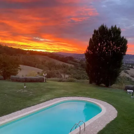 Comfortable Lower Level In With Private Pool Montelabbate