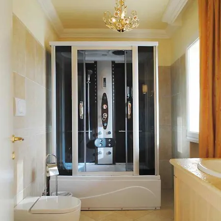 Comfortable Lower Level In With Private Pool