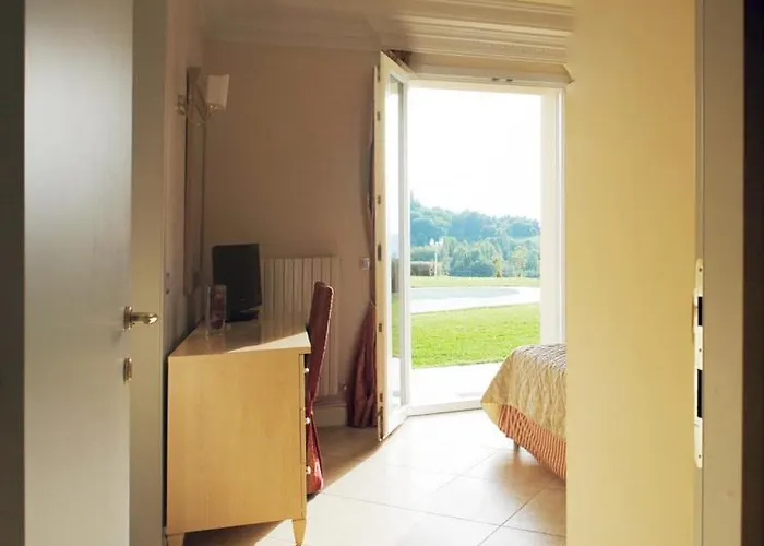 Comfortable Lower Level In With Private Pool 몬테라베이트