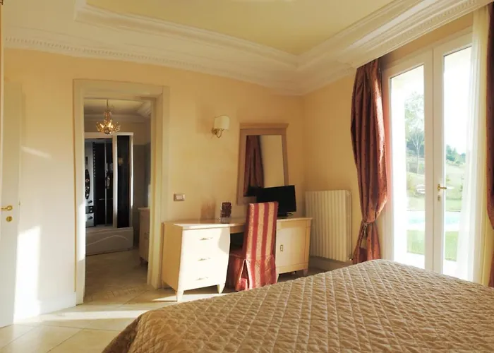 펜션 Comfortable Lower Level In With Private Pool